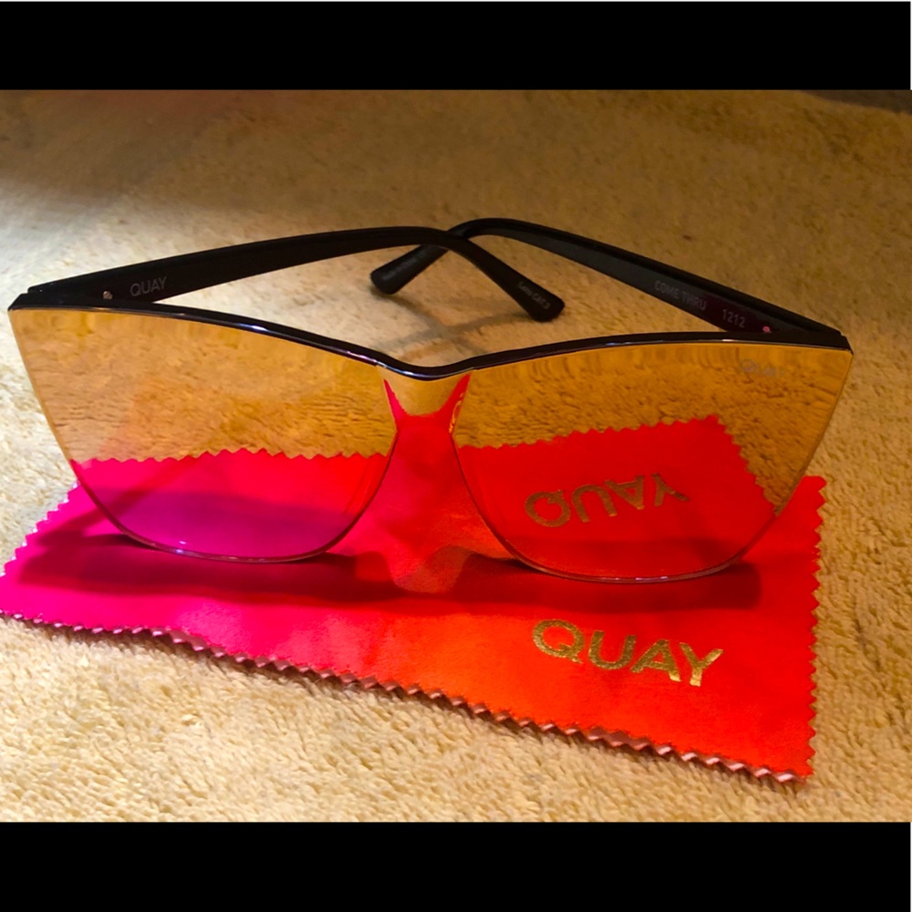 Quay Australia Sunglasses “Come Thru”